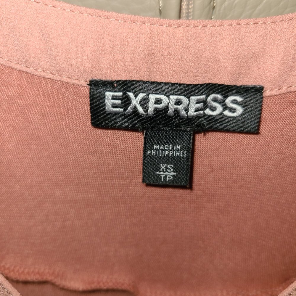 Express Top - Picture 3 of 5